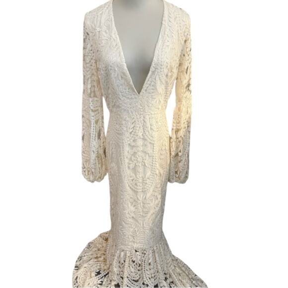 Revolve x Tularosa Long Sleeve Lace Gown Plunging Neckline Off White 6 Wedding - Picture 5 of 7